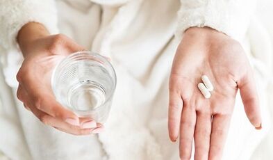 Which medication are incompatible with alcohol